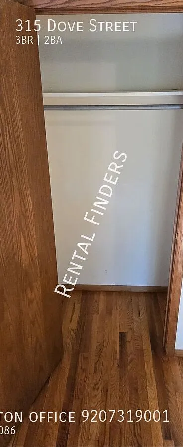 3 bed, 1.5 bath, $1,295 — Photo 4
