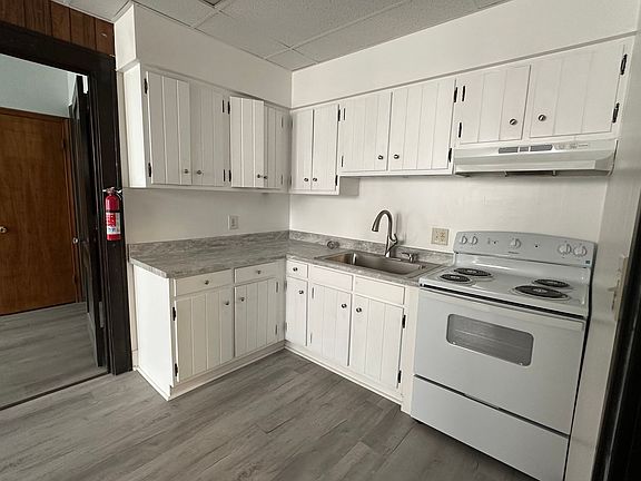 4th image of 2 N Huron St #4-1