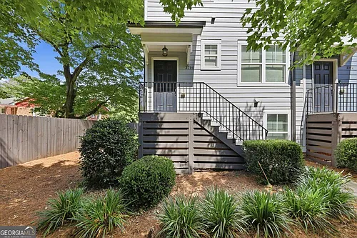 3796 Oxford Cir Photo 1