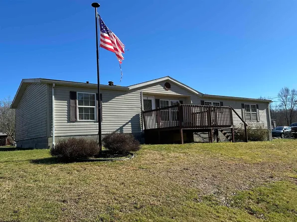 43 Porter Ave, Farmington, WV 26571