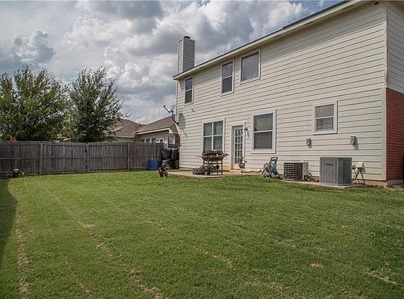 5th image of 10501 Braewood Dr