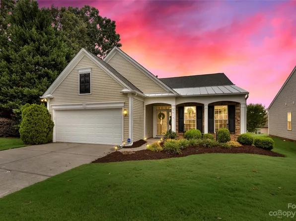 9013 Gander Dr, Charlotte, NC 28277