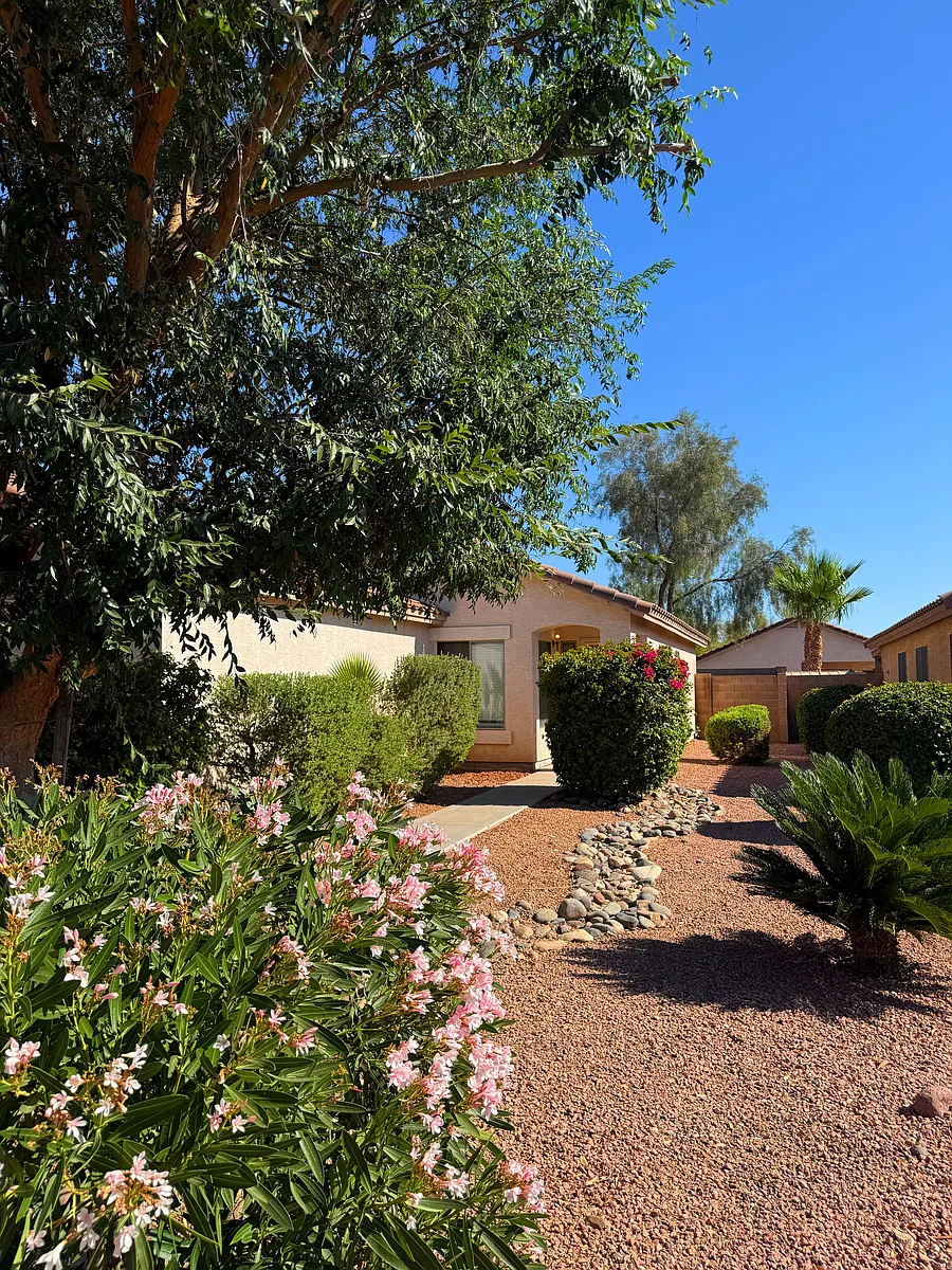 Building Photo - 14822 W Calavar Rd