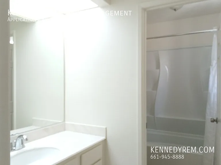 2145 W Avenue P8 — Photo 17