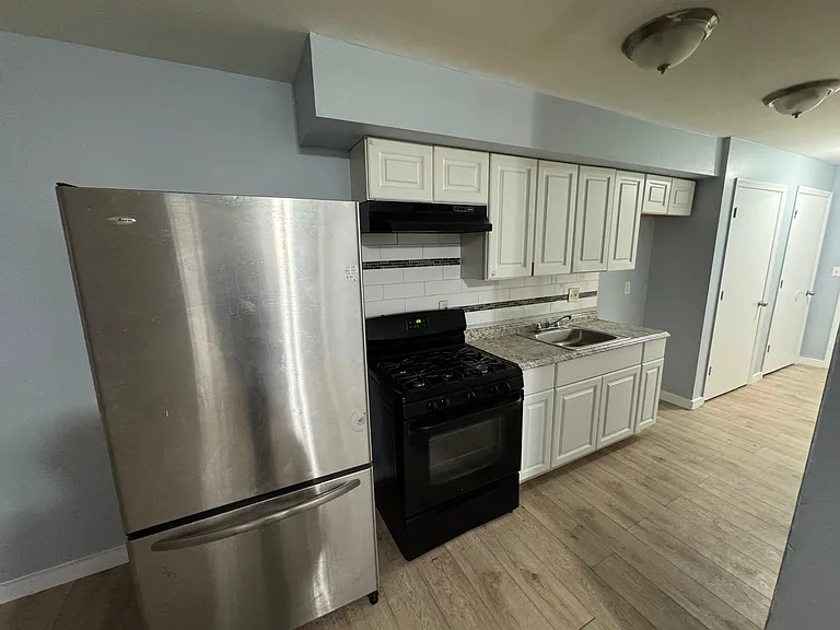 424 Park Ave #C24 — Photo 7