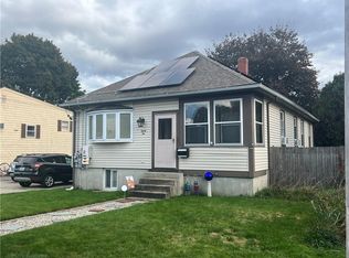 82 Vincent Ave, North Providence, RI 02904