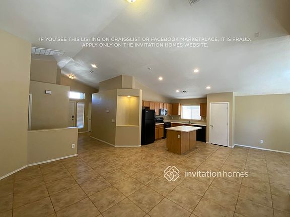 4th image of 9129 W Mackenzie Dr