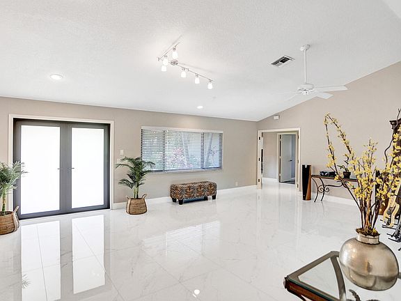4th image of 6386 NW 65th Ter