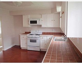 4th image of 1429 Lincoln Way E