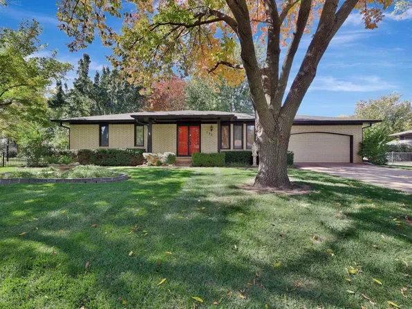 733 S James Ave, Maize, KS 67101