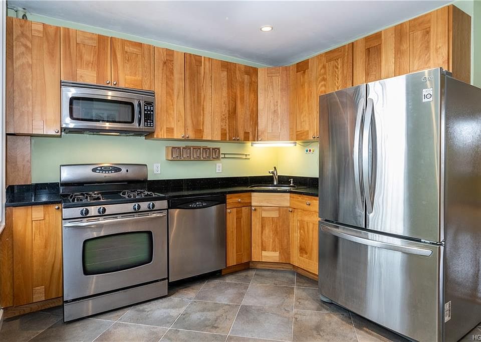 1st image of 316 Larchmont Acres #6C