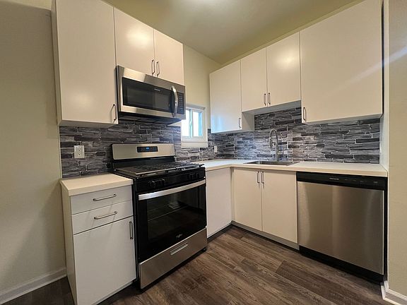2nd image of 609 Ann St APT 3