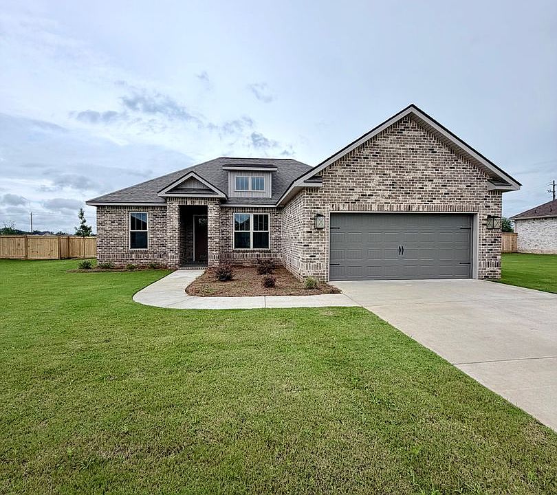 1st image of 204 Farmland Cir