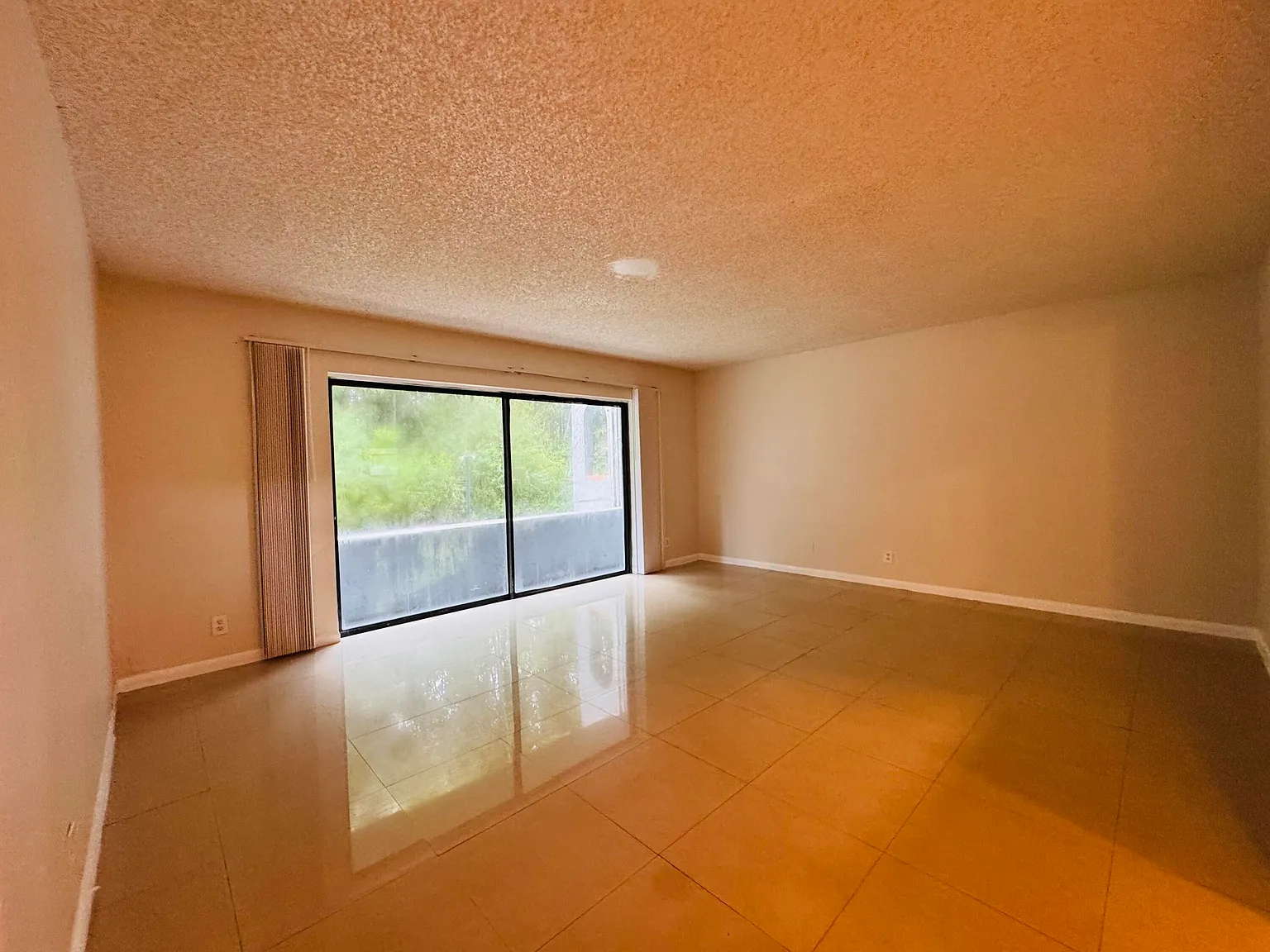 1 bed, 1.0 bath, 775 sqft, $1,550 — Photo 1