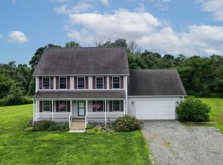 869 Ekonk Hill Rd, Voluntown, CT 06384