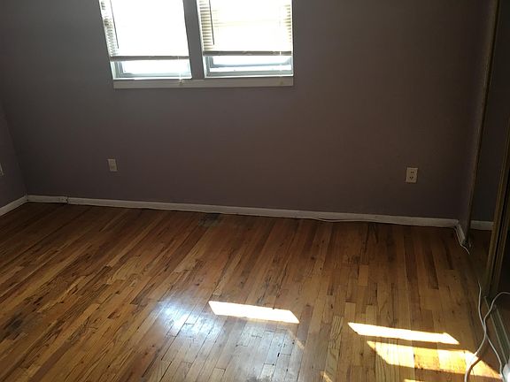4th image of 166 Cranford Ave