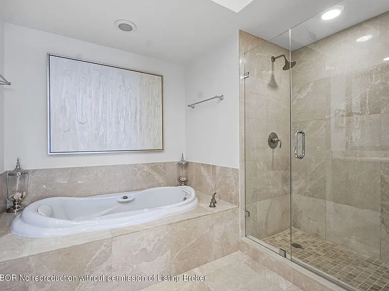 2650 Lake Shore Dr #1203 — Photo 24