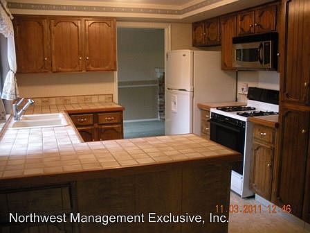 5th image of 1516 SE 123rd Ave