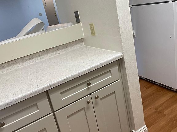 5th image of 970 Kiely Blvd Unit D