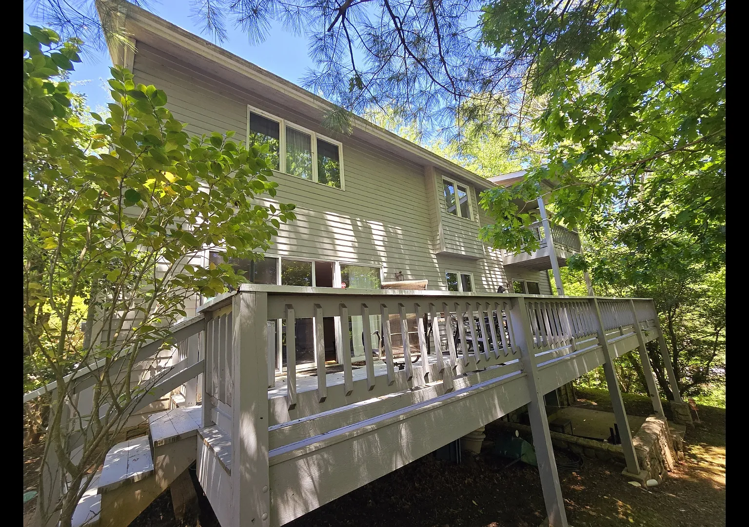 3 bed, 2.5 bath, 2700 sqft, $3,000 — Photo 3