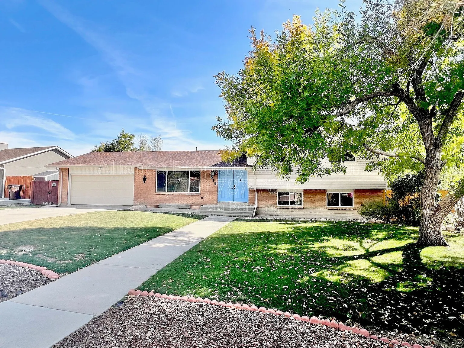 4 bed, 3.0 bath, 2698 sqft, $2,395 — Photo 2