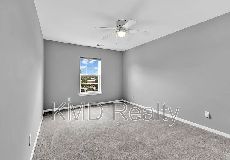9598 Walkers Glen Dr — Photo 13
