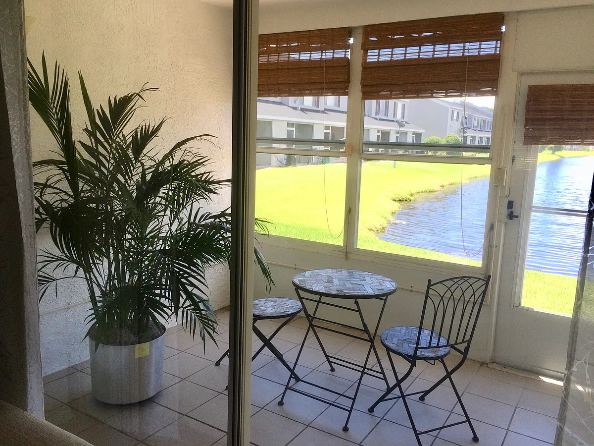 Building Photo - 318 Countryside Key Blvd #318