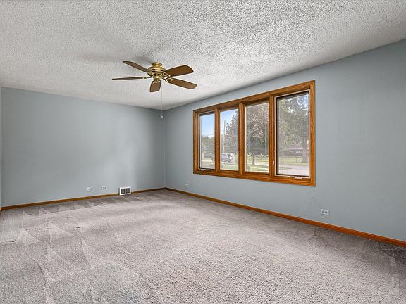 3rd image of 534 Ingalton Ave