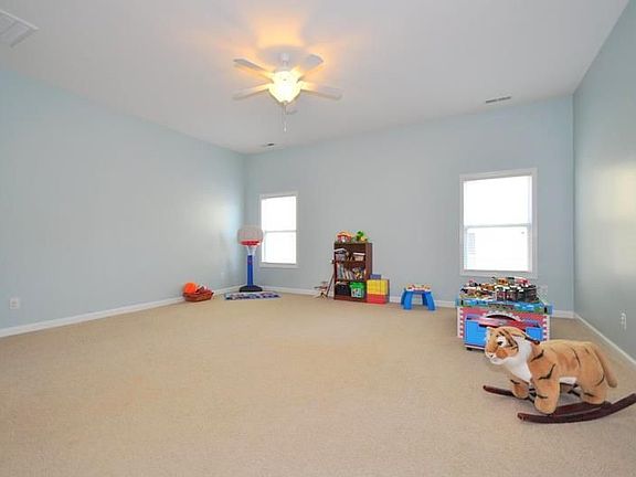 Huge bonus/flex room