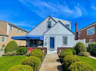 535 W Walnut St, Long Beach, NY 11561