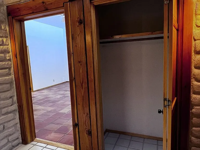 5 Oriente Ct — Photo 18