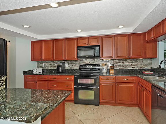 5th image of 3170 N Atlantic Ave APT 301