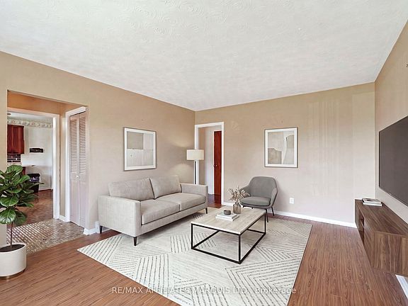 5th image of 529 Anthony St