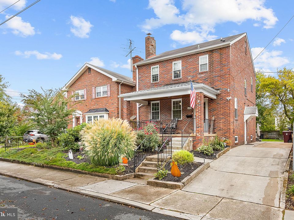 1st image of 820 Woodlawn Ave