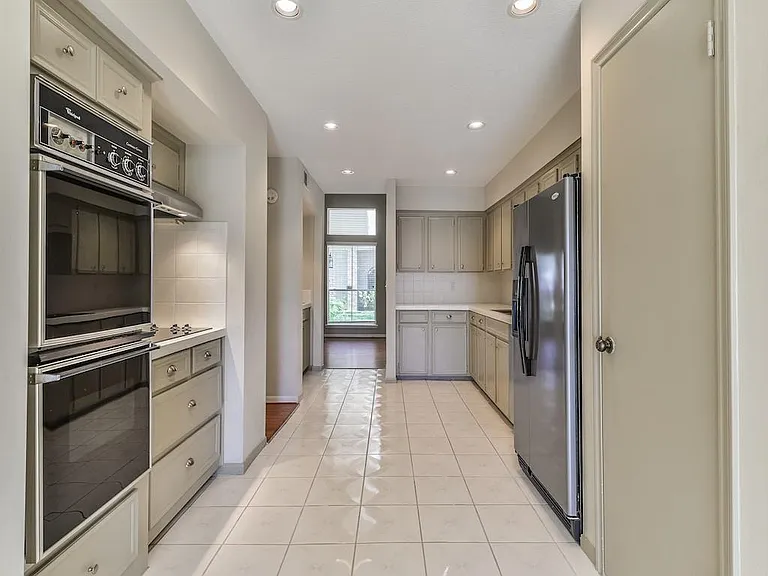 9406 Bassoon Dr — Photo 11