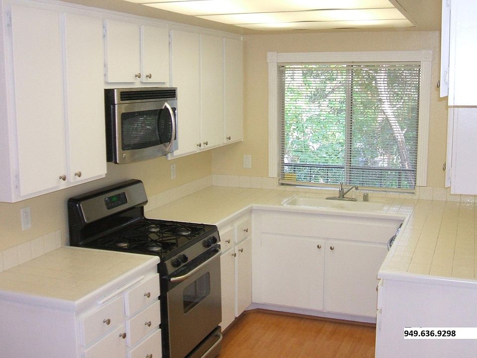 1st image of 408 Burchett St Unit 10