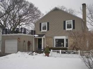 2230 Birchwood Ave, Wilmette, IL