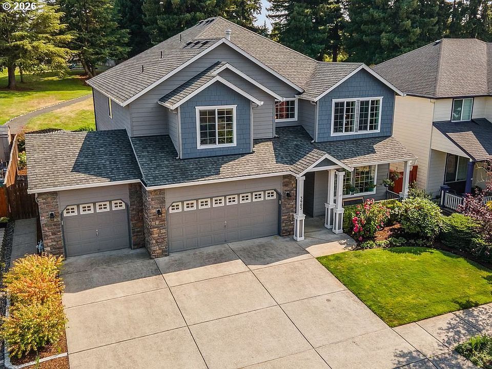 1st image of 3903 NE 93rd St