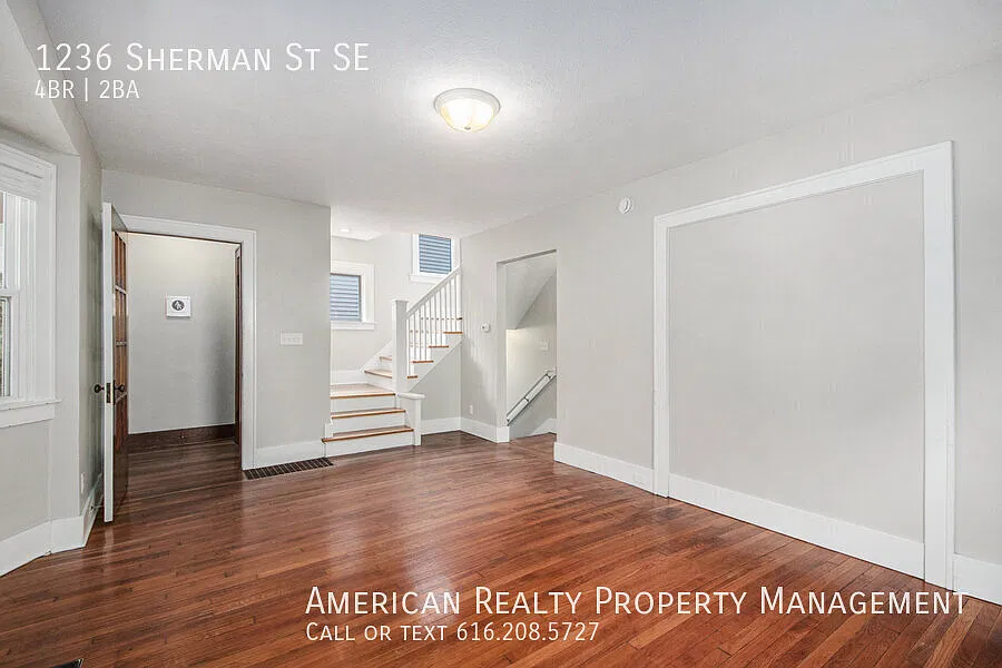 4 bed, 1800 sqft, $2,400 — Photo 2