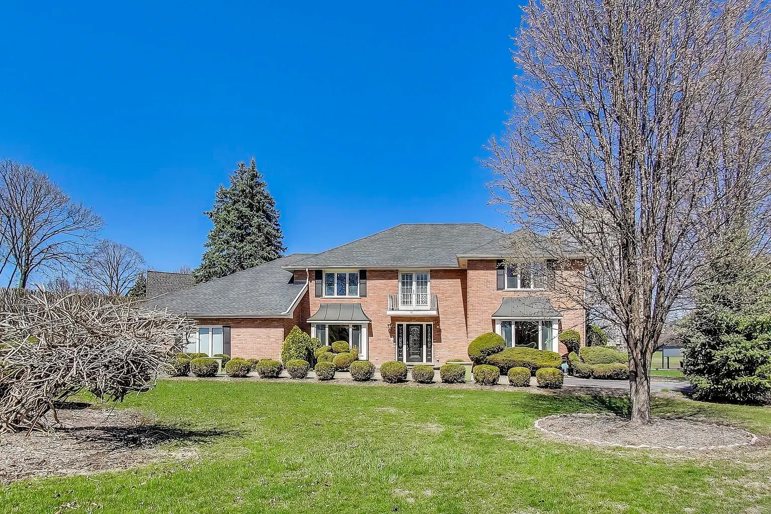 11 Camelot Dr photo 1