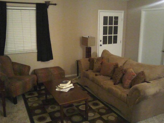 5th image of 1500 E Highland Dr