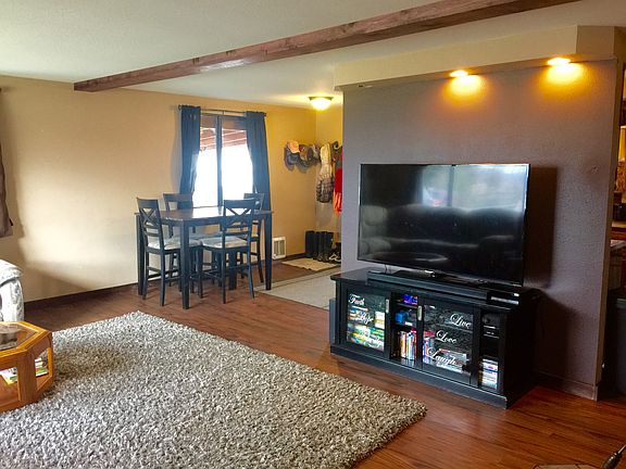 4th image of 402 W Boone Ave