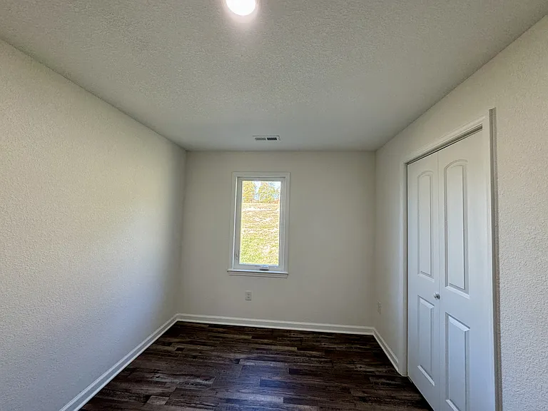 6173 Unitia Rd — Photo 6