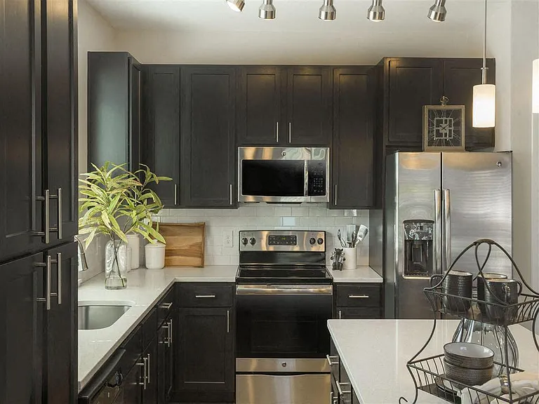Pointe at Prosperity Village Apartments — Photo 43