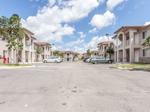 2405 W 78th St #2453-104