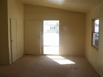 3rd image of 327 Prentice Dr
