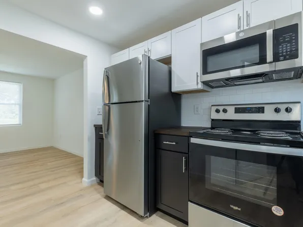 2023 Clements Ave, North Charleston, SC 29405