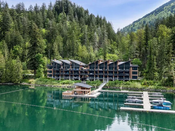 3175 Columbia Valley Rd #202, Fraser Valley, BC V2R 6C2