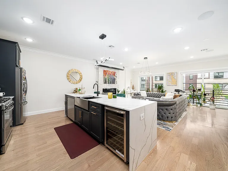 3436 Kennedy Blvd — Photo 4
