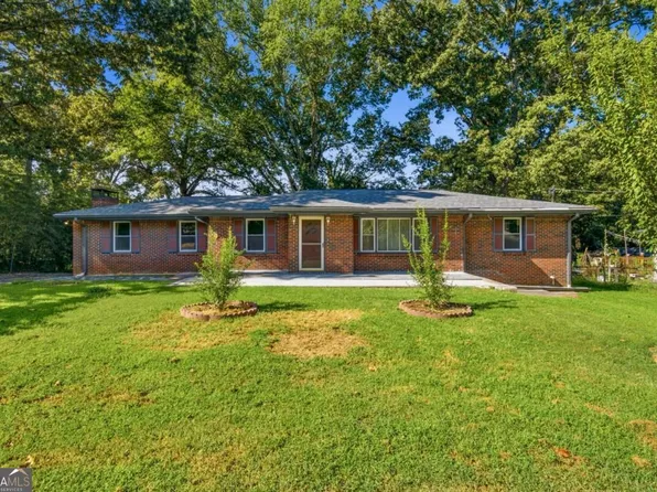 2498 Johnson Dr, Doraville, GA 30340